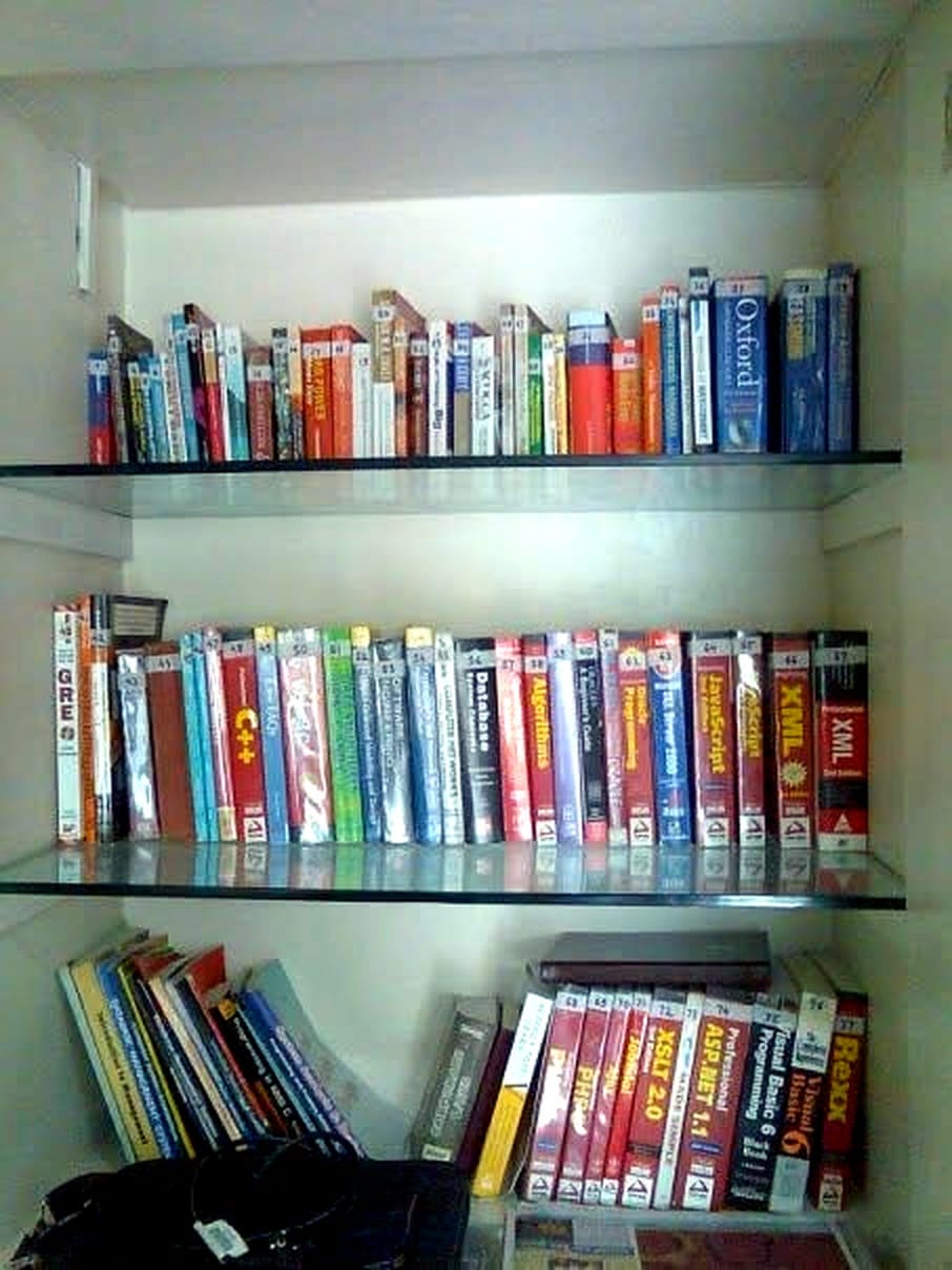 Cavalry Archer Software Technical Bookshelf with C++, LAMP Stack, PHP, ASP.NET, XML, SQL Server 2000 Books (2006)